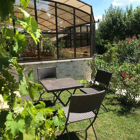 Gite L'Annexe Villelaure Экстерьер фото