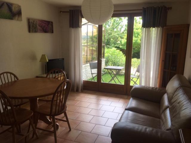 Gite L'Annexe Villelaure Экстерьер фото