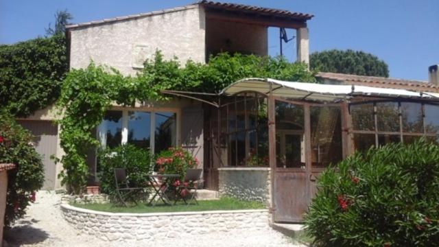 Gite L'Annexe Villelaure Экстерьер фото