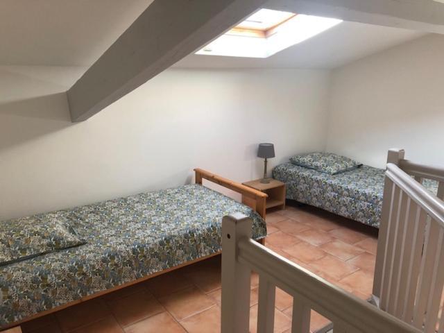 Gite L'Annexe Villelaure Экстерьер фото