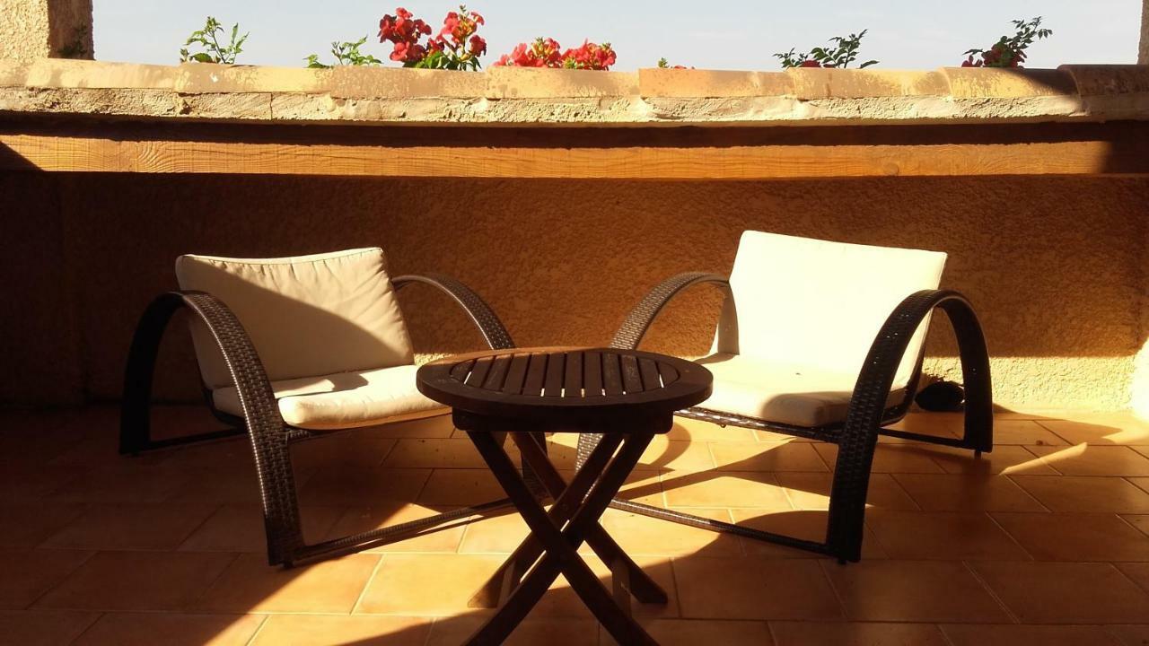 Gite L'Annexe Villelaure Экстерьер фото